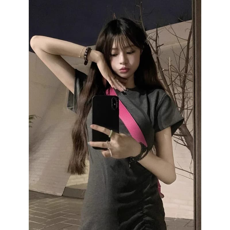 고급 회색 품격 라운드 넥 반팔 티셔츠 여성 드레스 여름 섹시함 허리 수축 작은 주름 슈퍼 슬림해 보이는 타이트 스커트 롱 스커트 이미지 2