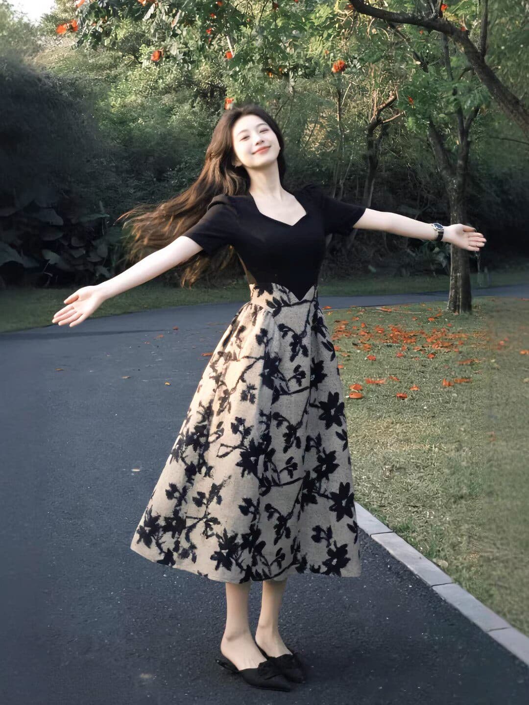 2026 자이언트 잘 생긴 드레스 프랑스식 품격 그는 벤 바람 허리 수축 꽃무늬 프린트 롱 스커트 V넥 배색 반팔 여성 상세 이미지 11