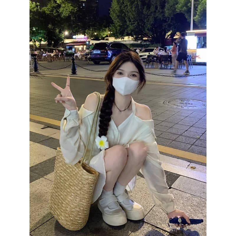 가을 의상 새로운 2026 예술 오프숄더 프랑스식 분위기 센스 주름 고급 센스 가을 센스 슬림해 보이는 연령 감소 여성 드레스 상세 이미지 4