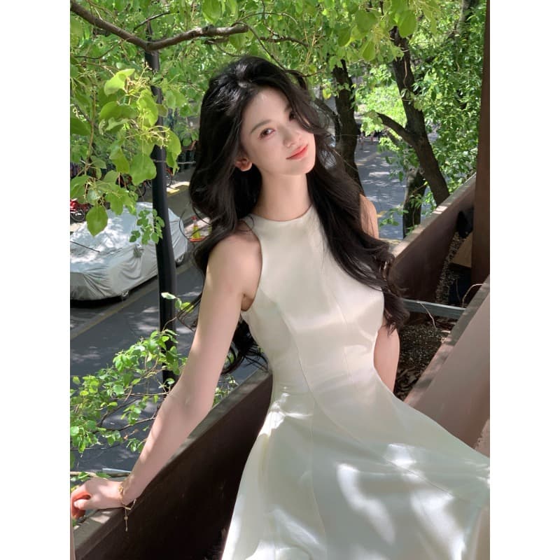 하나부터 순간 달빛 뮤즈 미니멀리즘 품격 민소매 절단 어깨 여성 드레스 3 차원 자르기 부드러운 롱 스커트 이미지 4