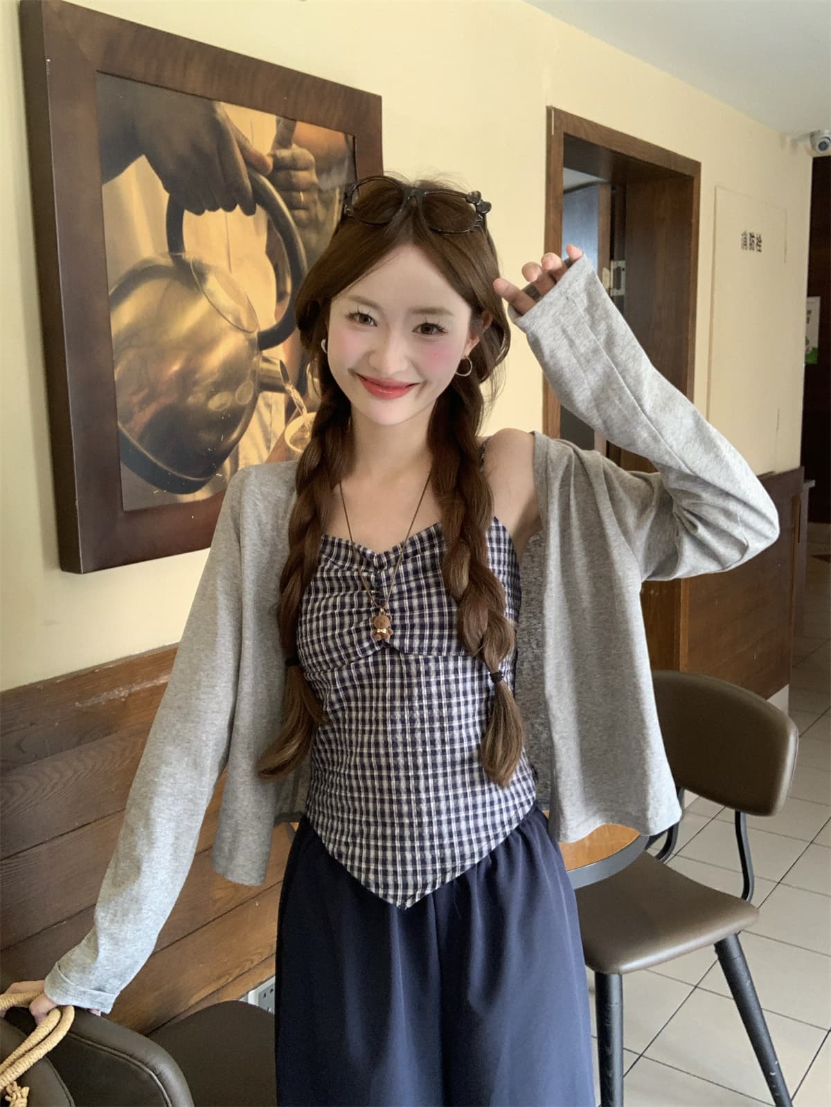 실사 정가 새로운 체크무늬 슬립 주름 장식 몸매 가꾸기 만나는 맨위 얇은 스타일 긴팔 자외선 차단 오픈 가디건 세트 이미지 4
