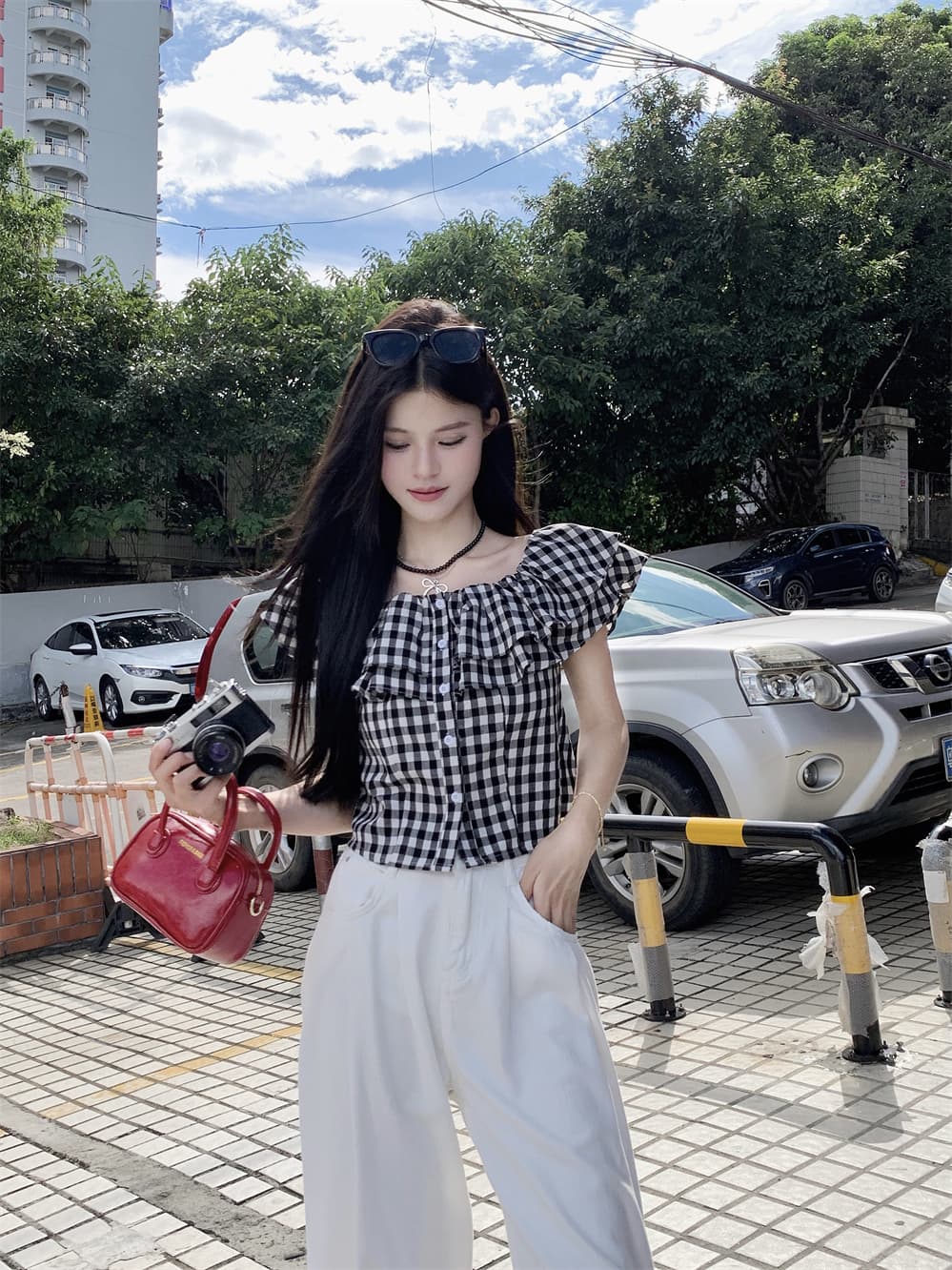 실사 정가 여성 의류 여름 새로운 체크무늬 오프숄더 둘 착용 셔츠 핫걸 쇼트 스타일 허리 수축 슬림해 보이는 맨위 여성 이미지 2