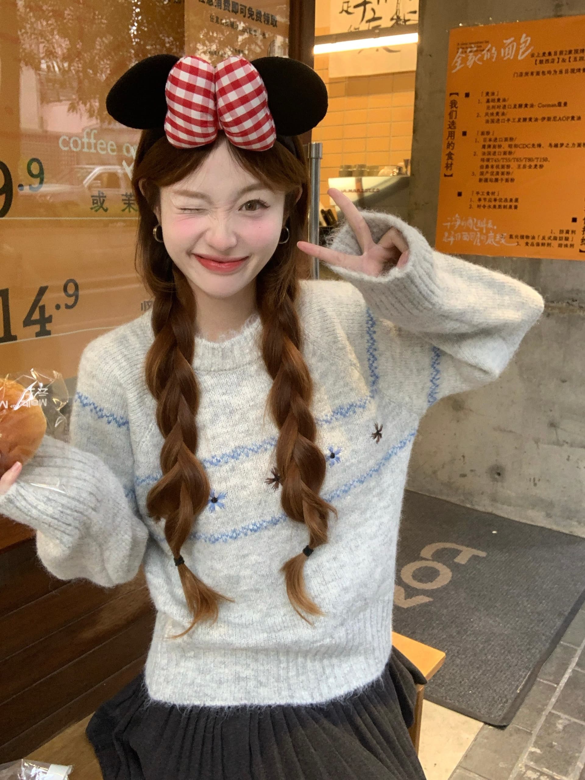문예 레트로 꽃 자수 라운드 넥 풀오버 스웨터 여자 가을 겨울 새로운 한 부서 루즈핏 느긋한 바람 니트 맨위 상세 이미지 4