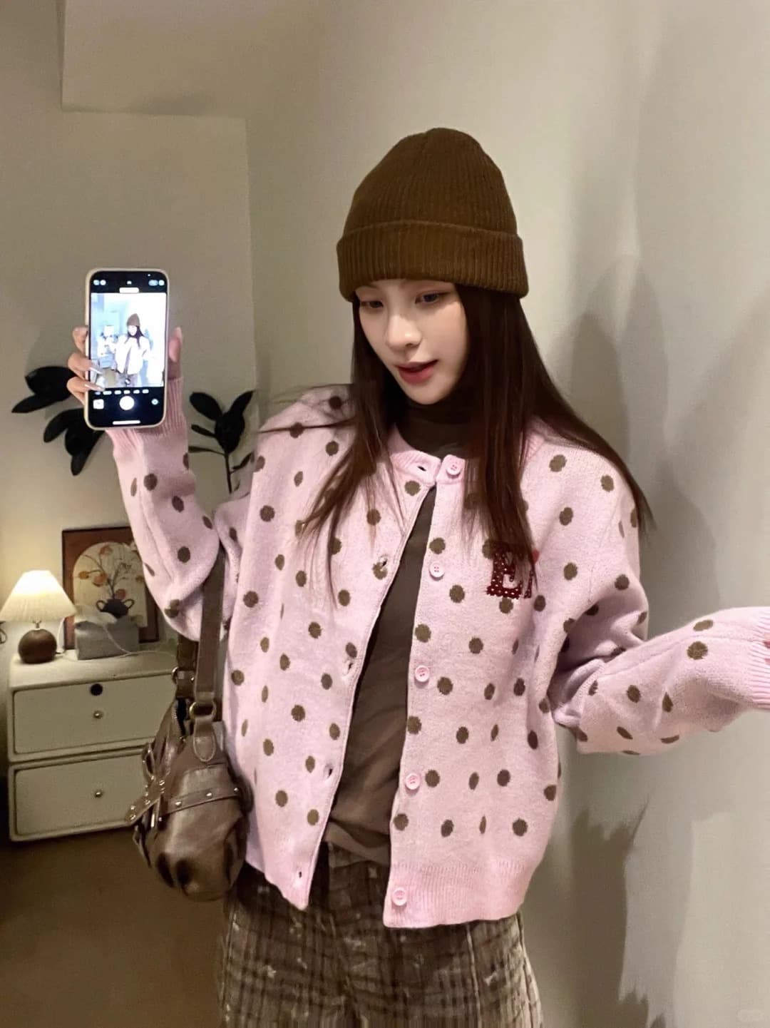 아메리칸 레트로 도트 무늬 라운드 넥 오픈 가디건 스웨터 여성 코트 조기 가을 쇼트 스타일 부드러운 찹쌀 느긋한 바람 니트 스웨터 맨위 상세 이미지 10