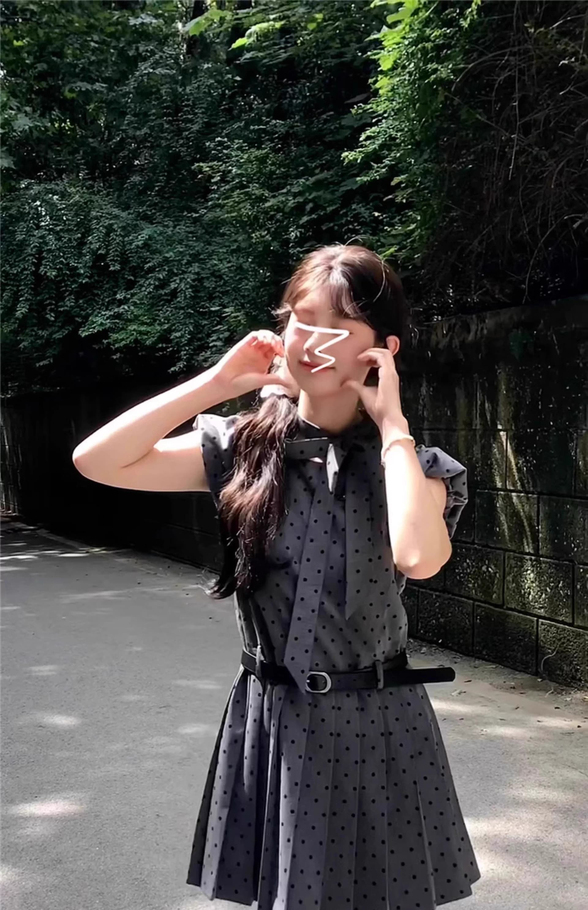 프랑스식 회색 도트 무늬 거품 소매 여성 드레스 여름 나비 매듭 디자인 센스 품격 달콤함 허리 수축 짧은 치마 상세 이미지 2