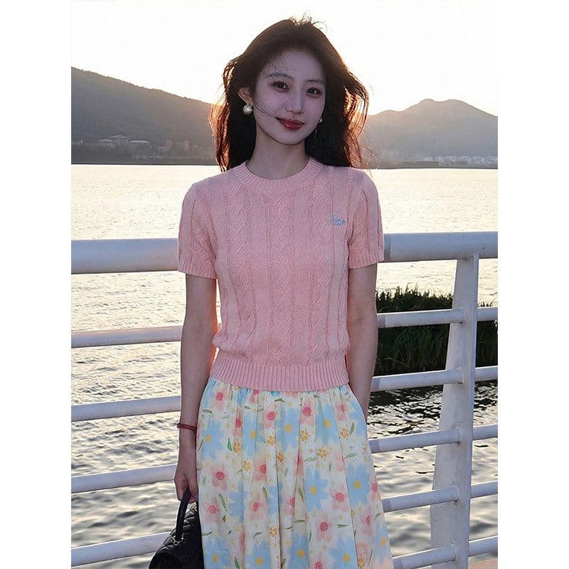 miu 부서 핑크색 니트 반팔 여성 여름 캐주얼 얇은 스타일 라운드 넥 스웨터 슬림해 보이는 품격 고급 센스 맨위 트렌디 이미지 4