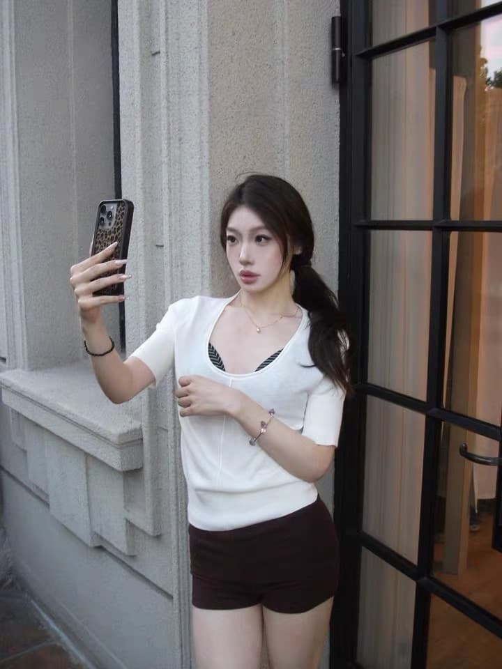 프랑스식 작은 셔츠 여름 오래된 돈 느슨함 니트 작은 반팔 여성 프랑스식 느긋한 단색 다용도 u 칼라 반팔 셔츠 상세 이미지 3
