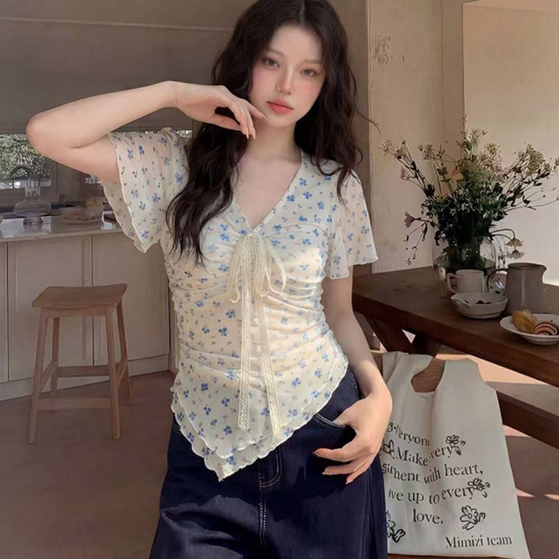 순수한 욕망 바람 꽃무늬 반팔 티셔츠 여름 새로운 몸매 가꾸기 슬림해 보이는 디자인 센스 망사 레이스업 맨위 이미지 2