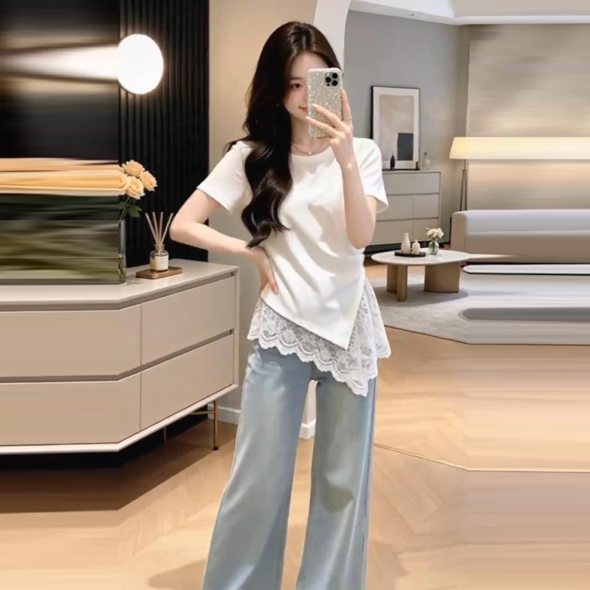 디자인 센스 레이스 조각 반팔 티셔츠 여성 여름 슬림해 보이는 불규칙 밑단 연령 감소 맨위 이미지 5