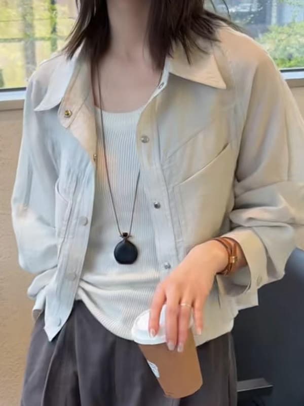 한 부서 폴로 칼라 싱글 줄 버튼 쇼트 스타일 여성 코트 봄 여름 표지 배 슬림해 보이는 긴팔 얇은 스타일 자외선 차단 오픈 가디건 상세 이미지 2