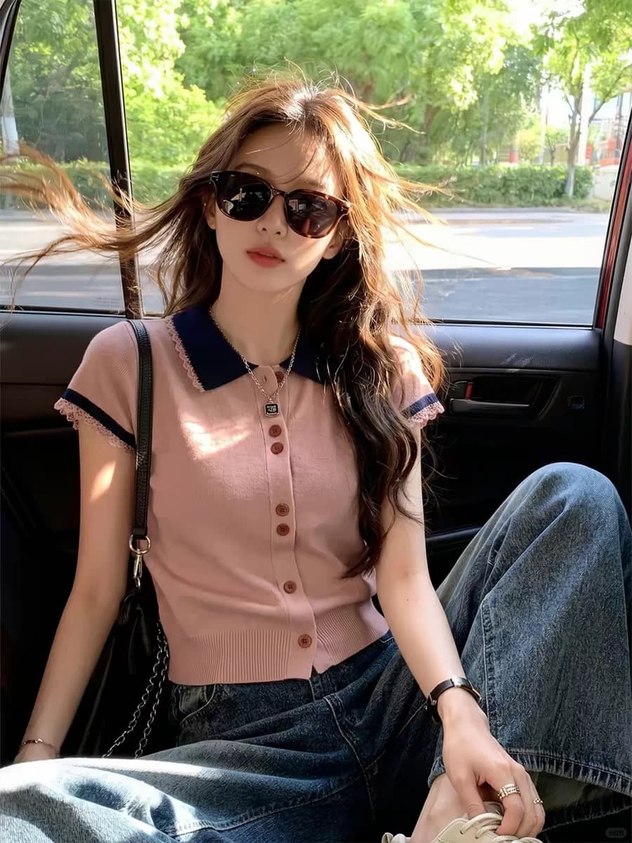 핑크색 배색 POLO 칼라 단추 레이스 레이스 반팔 티셔츠 여성 2026 여름 해변가 착용 가져 가라. 아름다운 맨위 상세 이미지 4
