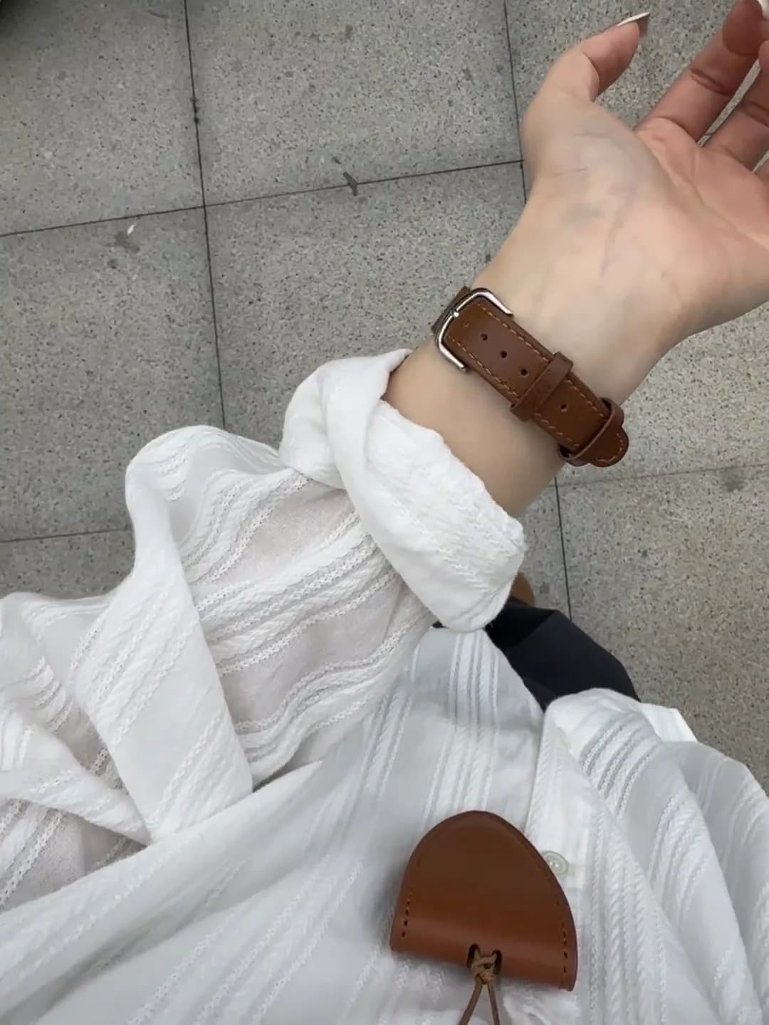 봄 출퇴근 바람 화이트 자카드 긴팔 여성 셔츠 루즈핏 고급 센스 자외선 차단 셔츠 단색 맨위 상세 이미지 14