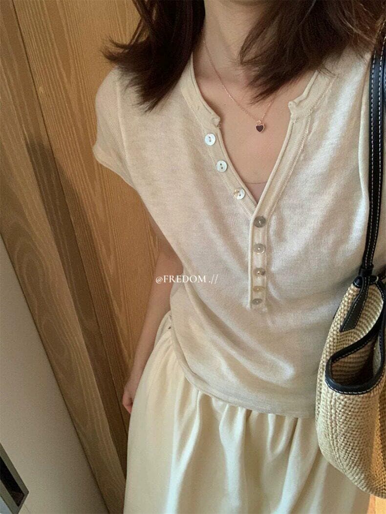 한 부서 소녀 센스 헨리 칼라 긍정적 인 어깨 반팔 티셔츠 여성 여름 달콤함 연령 감소 몸매 가꾸기 디스플레이 얇고 작은 날다 소매 맨위 상세 이미지 4