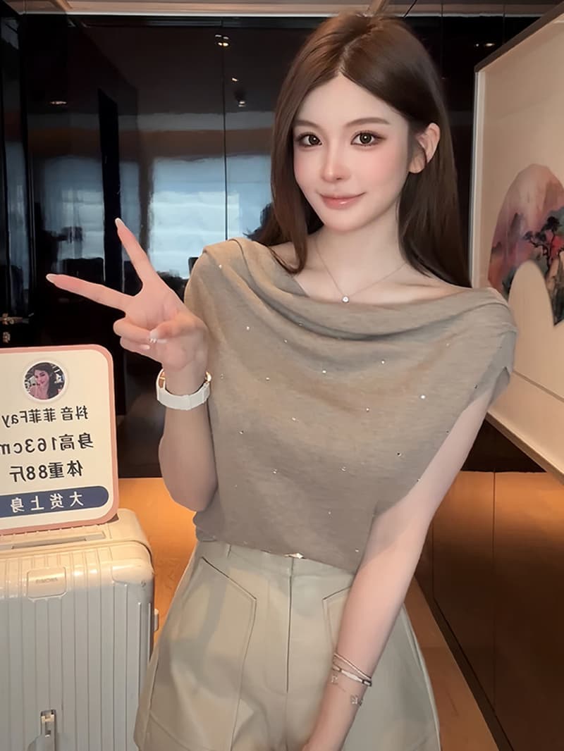 프랑스식 품격 무거운 작업 핫픽스 오프숄더 티셔츠 여성용 짧은 소매 여름 순수한 욕망 디자인 센스 비스듬한 어깨 니트 스웨터 맨위 상세 이미지 2