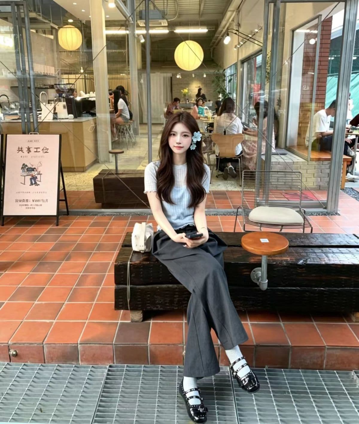 한 부서 배색 페이크 레이어드 니트 반팔 티셔츠 여성 디자인 센스 몸매 가꾸기 슬림해 보이는 긍정적 인 어깨 라운드 넥 쇼트 스타일 맨위 트렌디 이미지 2