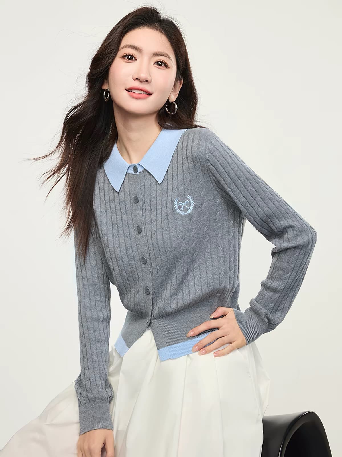 지식인 바람 페이크 레이어드 배색 POLO 칼라 니트 오픈 가디건 맨위 여성 2026 조기 가을 새로운 상세 이미지 11