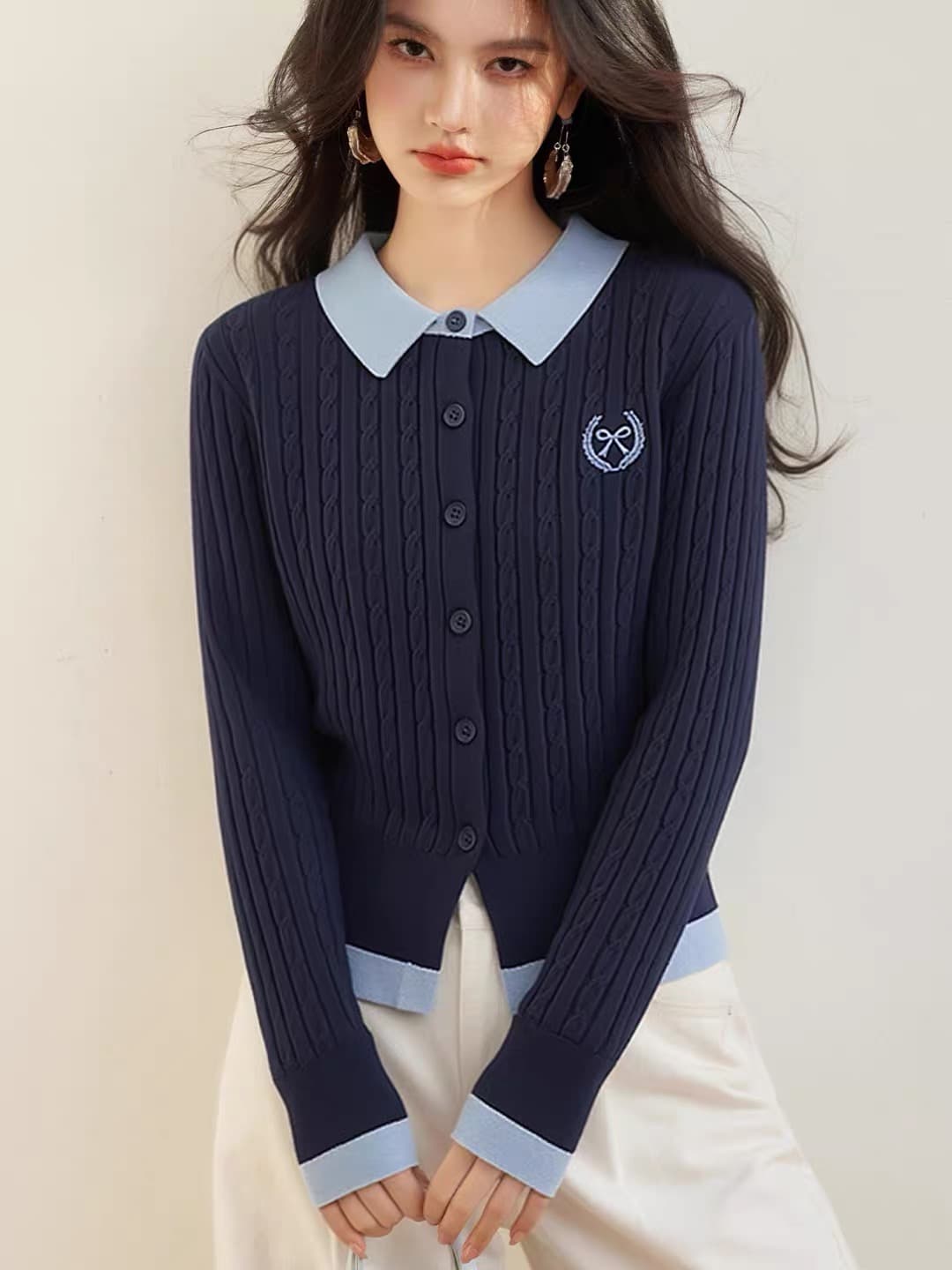 지식인 바람 페이크 레이어드 배색 POLO 칼라 니트 오픈 가디건 맨위 여성 2026 조기 가을 새로운 상세 이미지 13