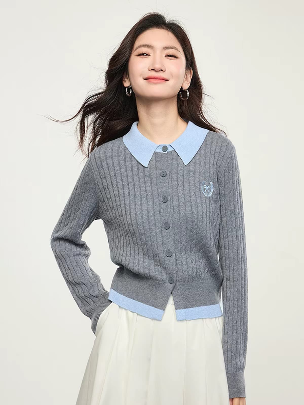 지식인 바람 페이크 레이어드 배색 POLO 칼라 니트 오픈 가디건 맨위 여성 2026 조기 가을 새로운 상세 이미지 28