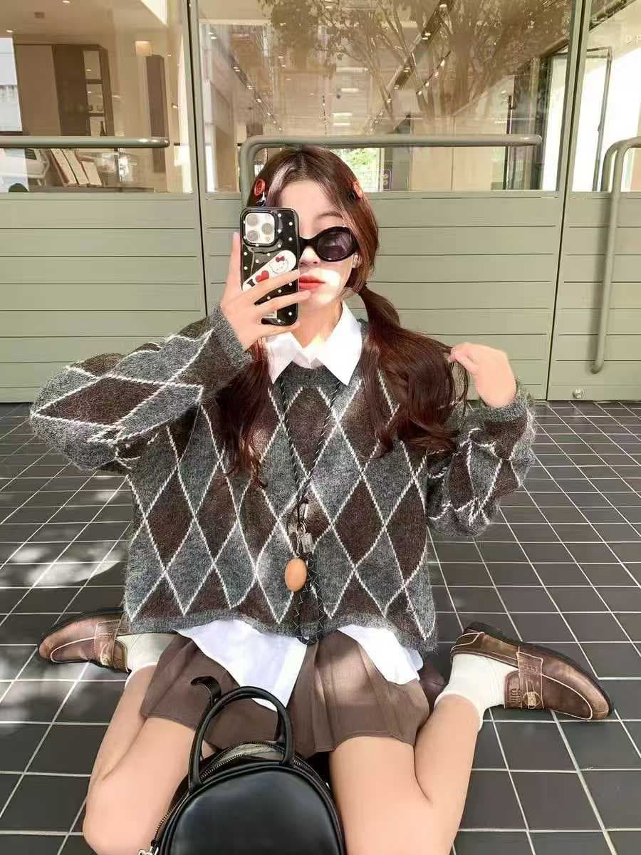 2026 가을 겨울 신제품 다용도 다이아몬드 모양 곡물 라운드 넥 편안함 루즈핏 캐주얼 니트 헤드 기어 스웨터 이미지 3