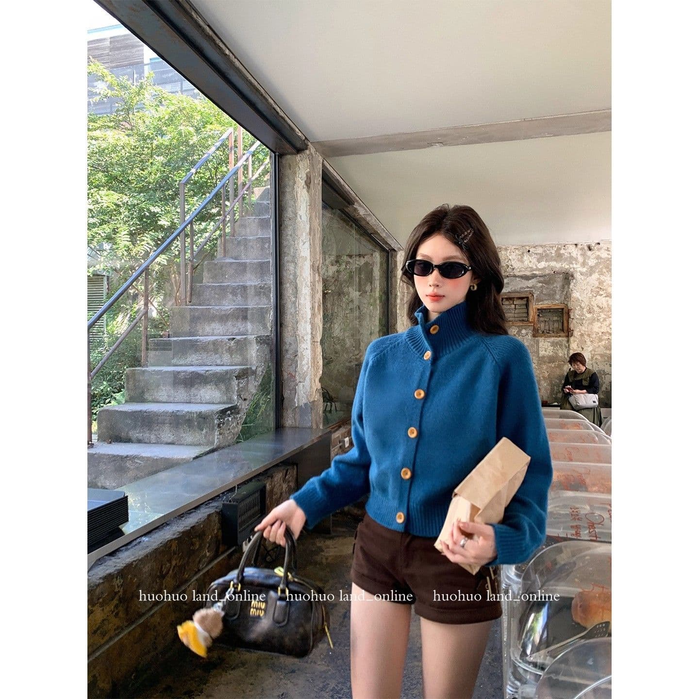 도파민 파란색 가을 겨울 새로운 스탠드 칼라 스웨터 여성 코트 루즈핏 느긋한 바람 디자인 센스 작은 대중 니트 오픈 가디건 이미지 3