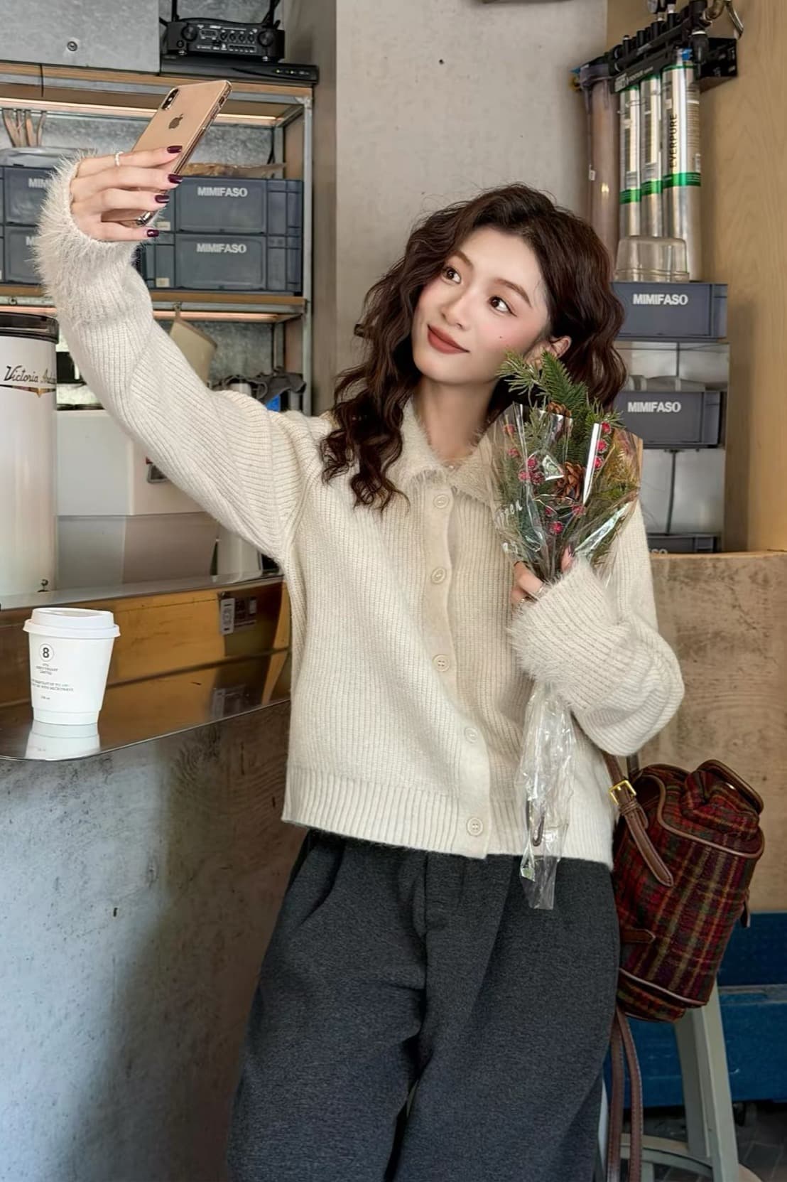 느긋한 바람 폴로 칼라 니트 오픈 가디건 여성 가을 겨울 루즈핏 고급 센스 스웨터 코트 패션 털 커프스 살구 색상 맨위 이미지 7