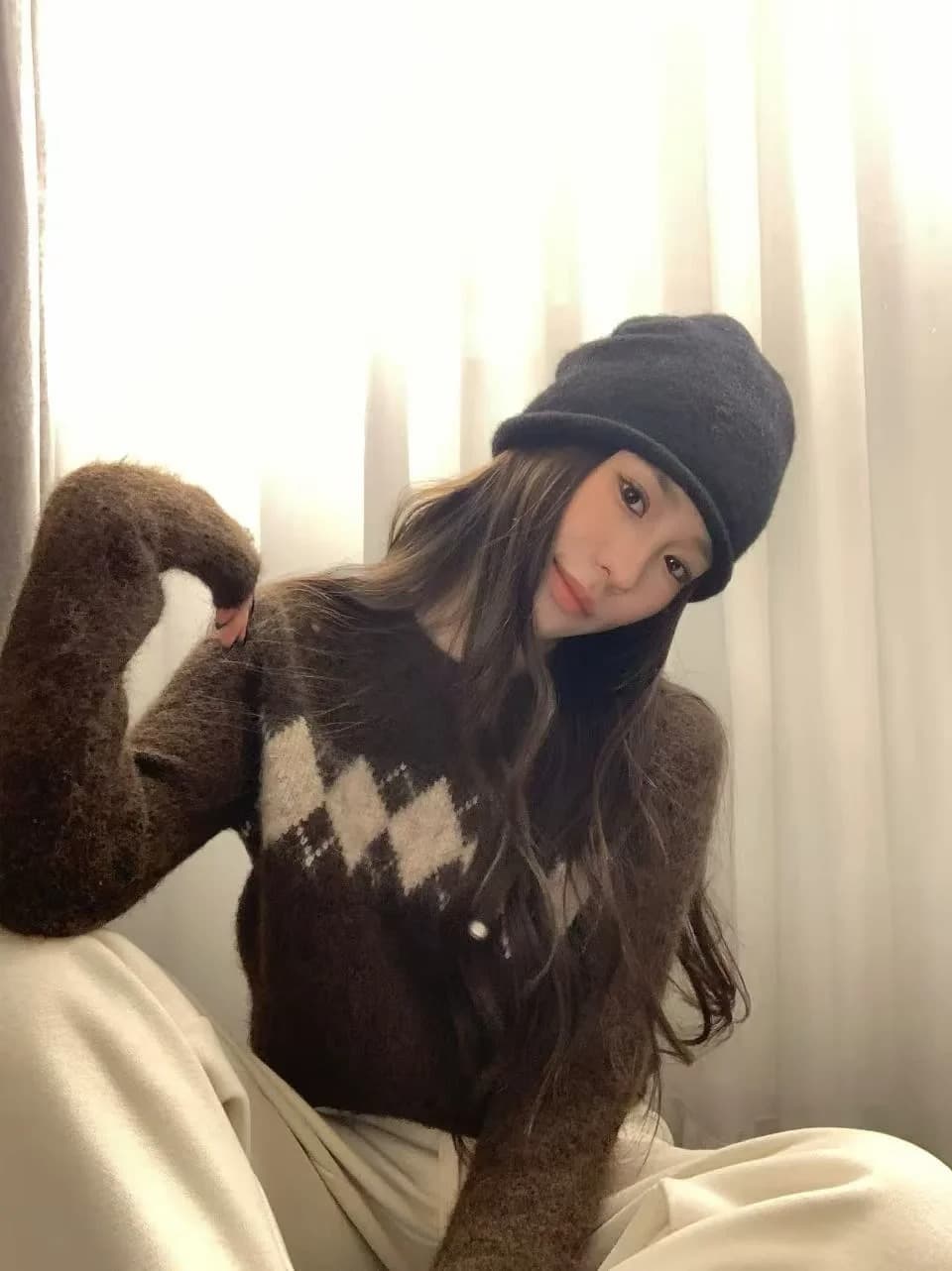 링 그리드 라운드 넥 풀오버 스웨터 여자 가을 겨울 새로운 캐주얼 바람 디자인 센스 몸매 가꾸기 슬림해 보이는 니트 맨위 상세 이미지 19