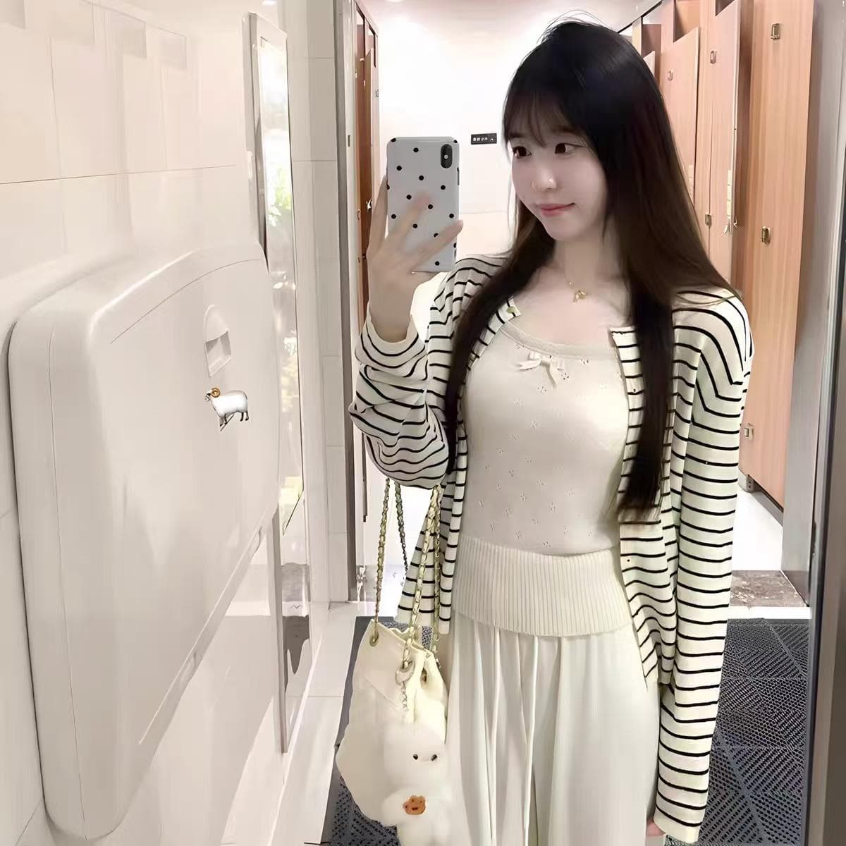 2026 이른 가을 새로운 한 부서 다용도 슬림해 보이는 스트라이프 털 니트 오픈 가디건 여성 코트 나비 매듭 이미지 2