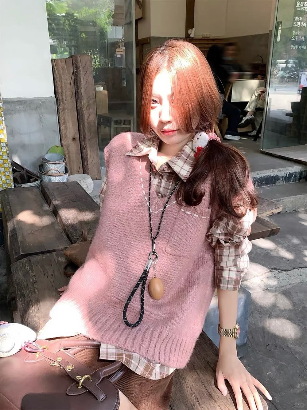 한 번 작은 짭짤한 한 부서 핑크색 V넥 니트 조끼 여자 가을 겨울 새로운 외출용 민소매 조끼 맨위 셔츠 스택 착용