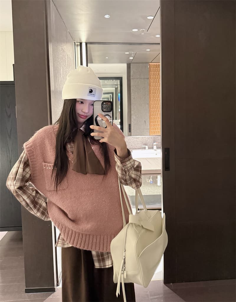 한 번 작은 짭짤한 한 부서 핑크색 V넥 니트 조끼 여자 가을 겨울 새로운 외출용 민소매 조끼 맨위 셔츠 스택 착용 상세 이미지 3
