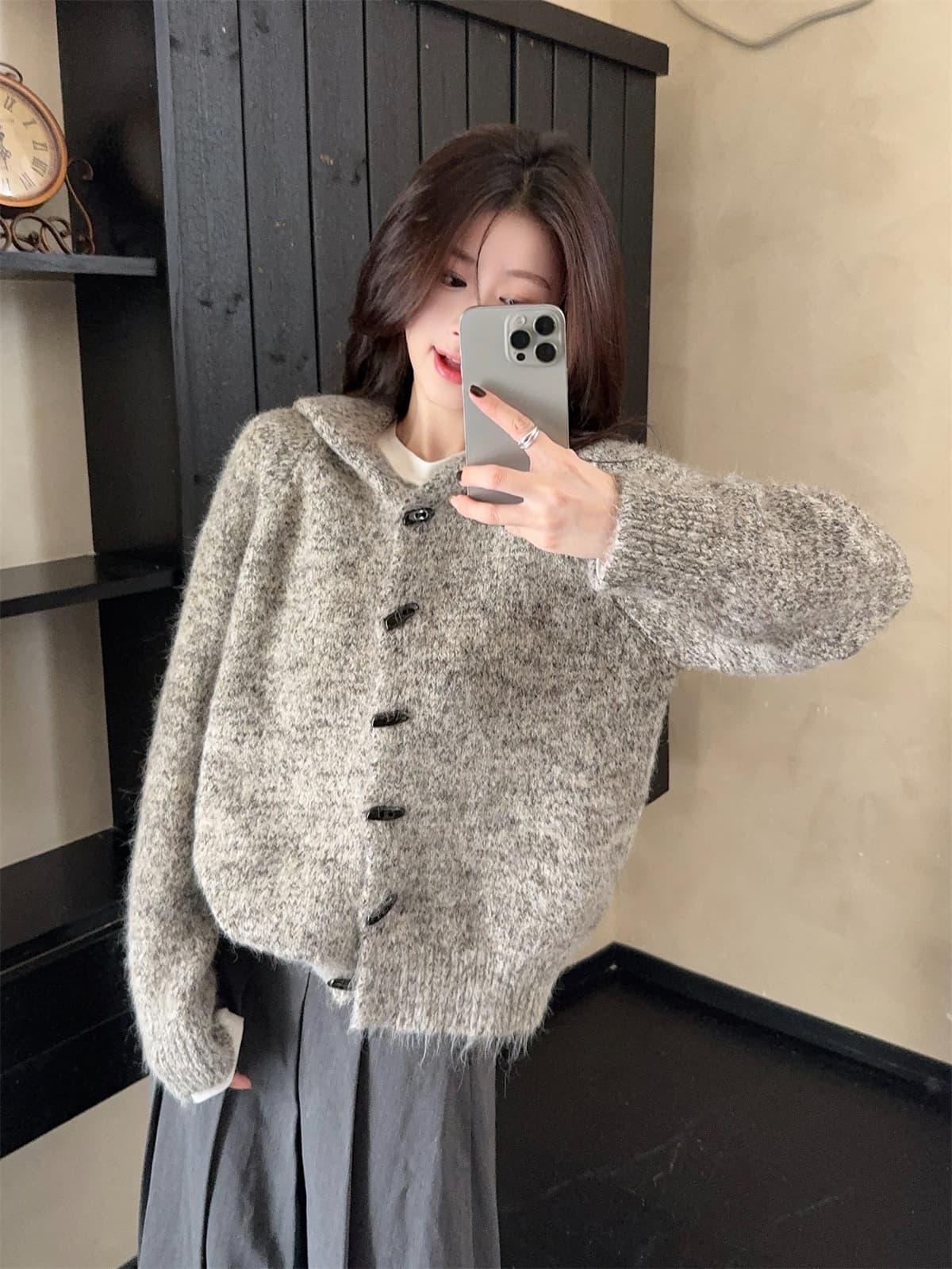 한 부서 소뿔 버클 후드 니트 오픈 가디건 여성 봄 가을 두꺼운 디자인 센스 느긋한 바람 레트로 보온 스웨터 코트 상세 이미지 26