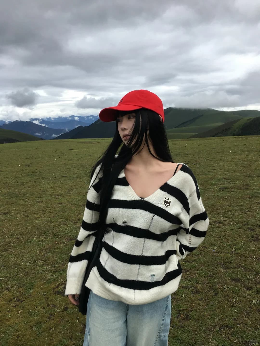 레트로 스트라이프 찢어진 부분 스웨터 여자 가을 V넥 한 부서 루즈핏 게으른 부주의 한 도루 센스 패치워크 색상 디자인 센스 풀오버 맨위 이미지 4