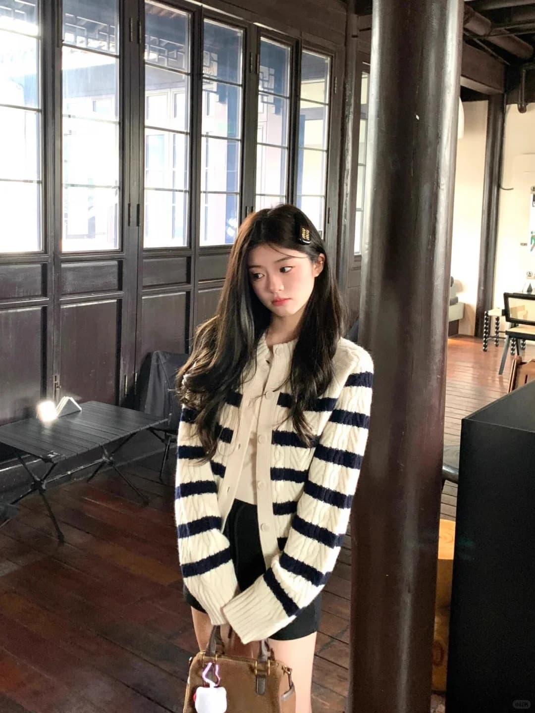 작은 샤넬 스타일 배색 스트라이프 라운드 넥 스웨터 세트 오픈 가디건 여성 가을 디자인 센스 Chic 맨위 고급 센스 니트 재킷 상세 이미지 10
