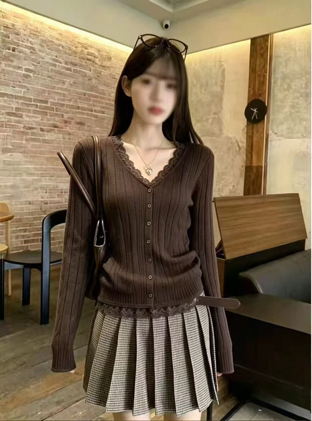 프랑스식 오트밀 색상 레이스 조각 V넥 니트 오픈 가디건 여성 가을 겨울 고급 센스 품격 몸매 가꾸기 기본 셔츠 맨위 이미지 2
