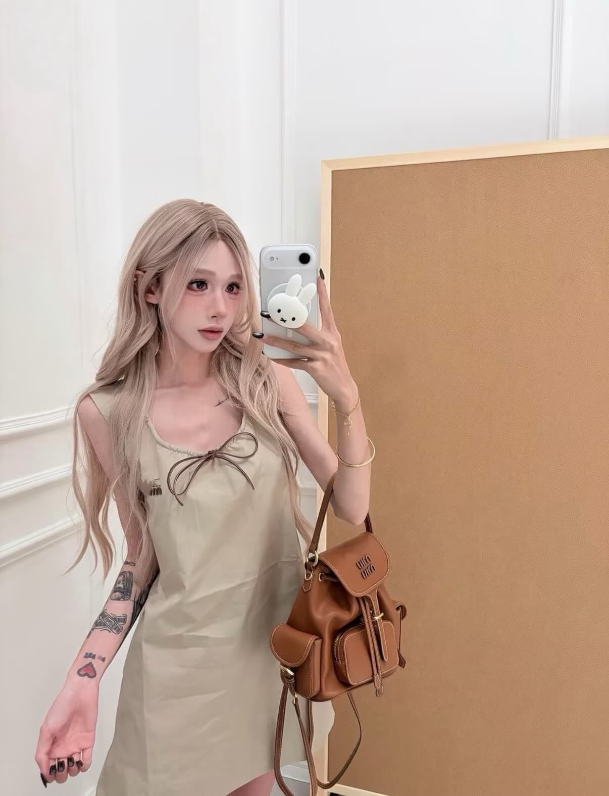 폭발 오류 부서 알파벳 미니멀리즘 드레스