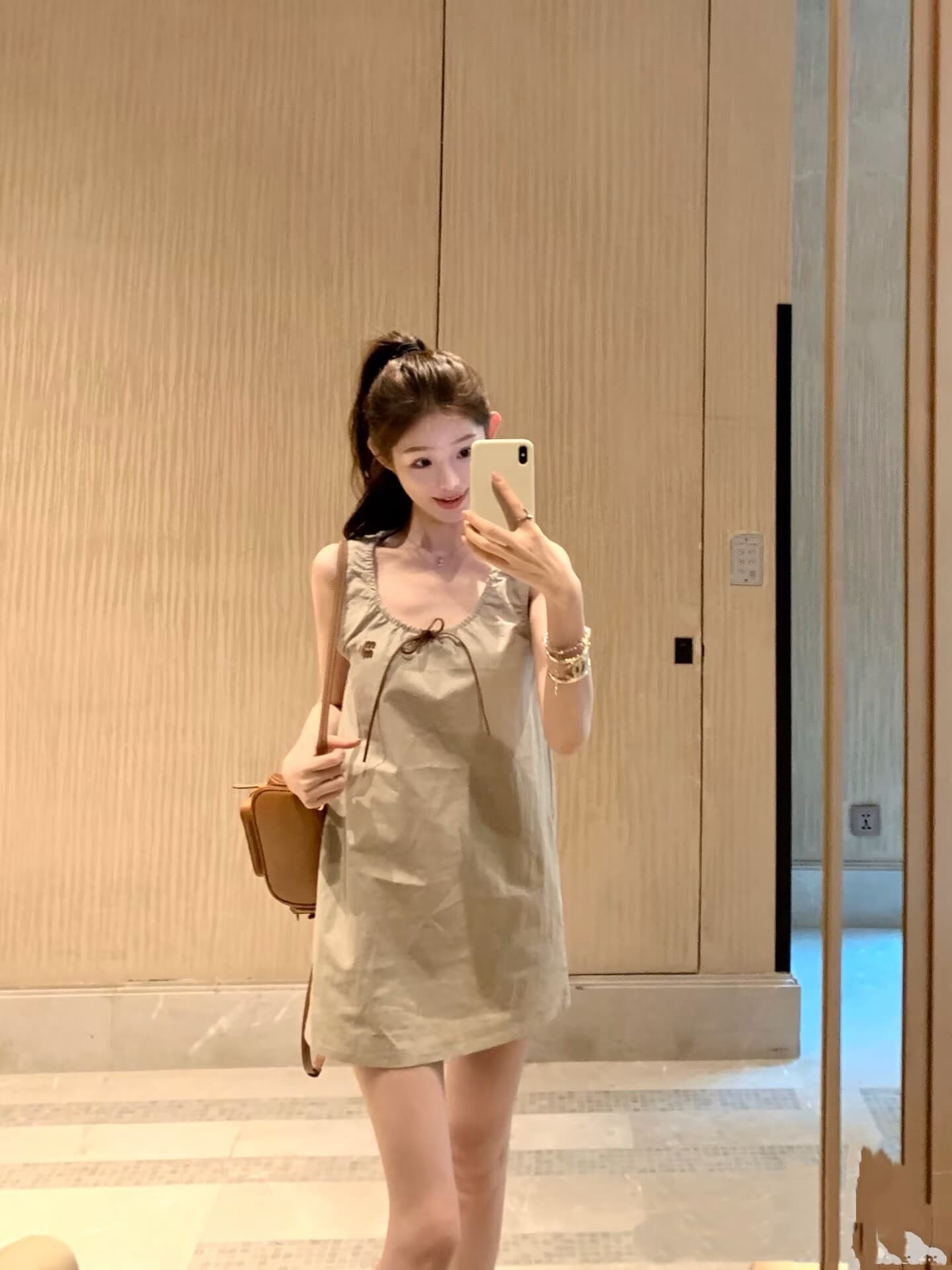 폭발 오류 부서 알파벳 미니멀리즘 드레스 상세 이미지 2