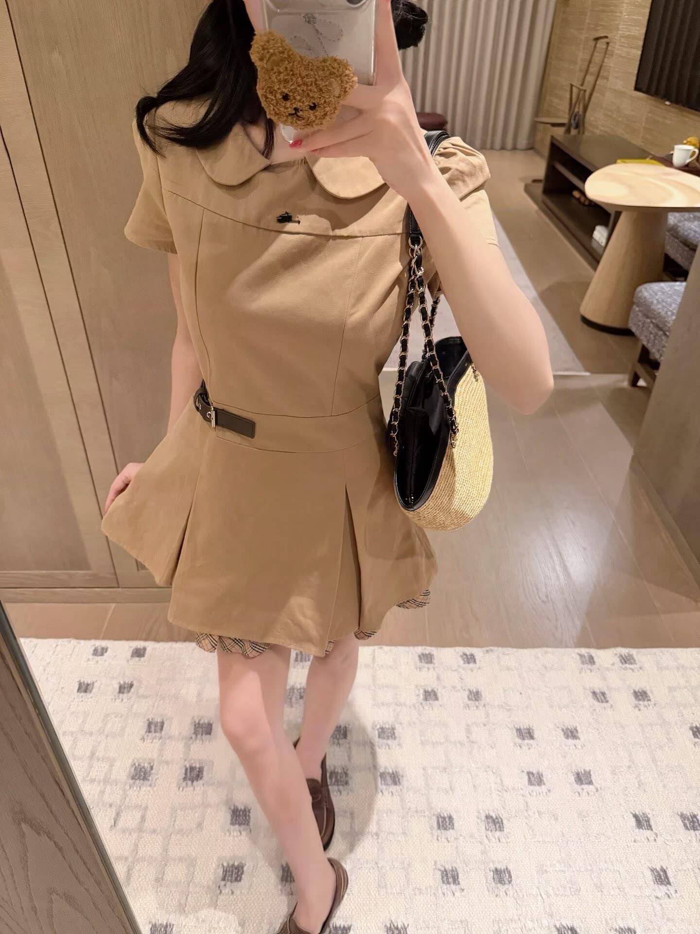 폭발 베이비 칼라 자수 가죽 벨트 드레스 상세 이미지 2