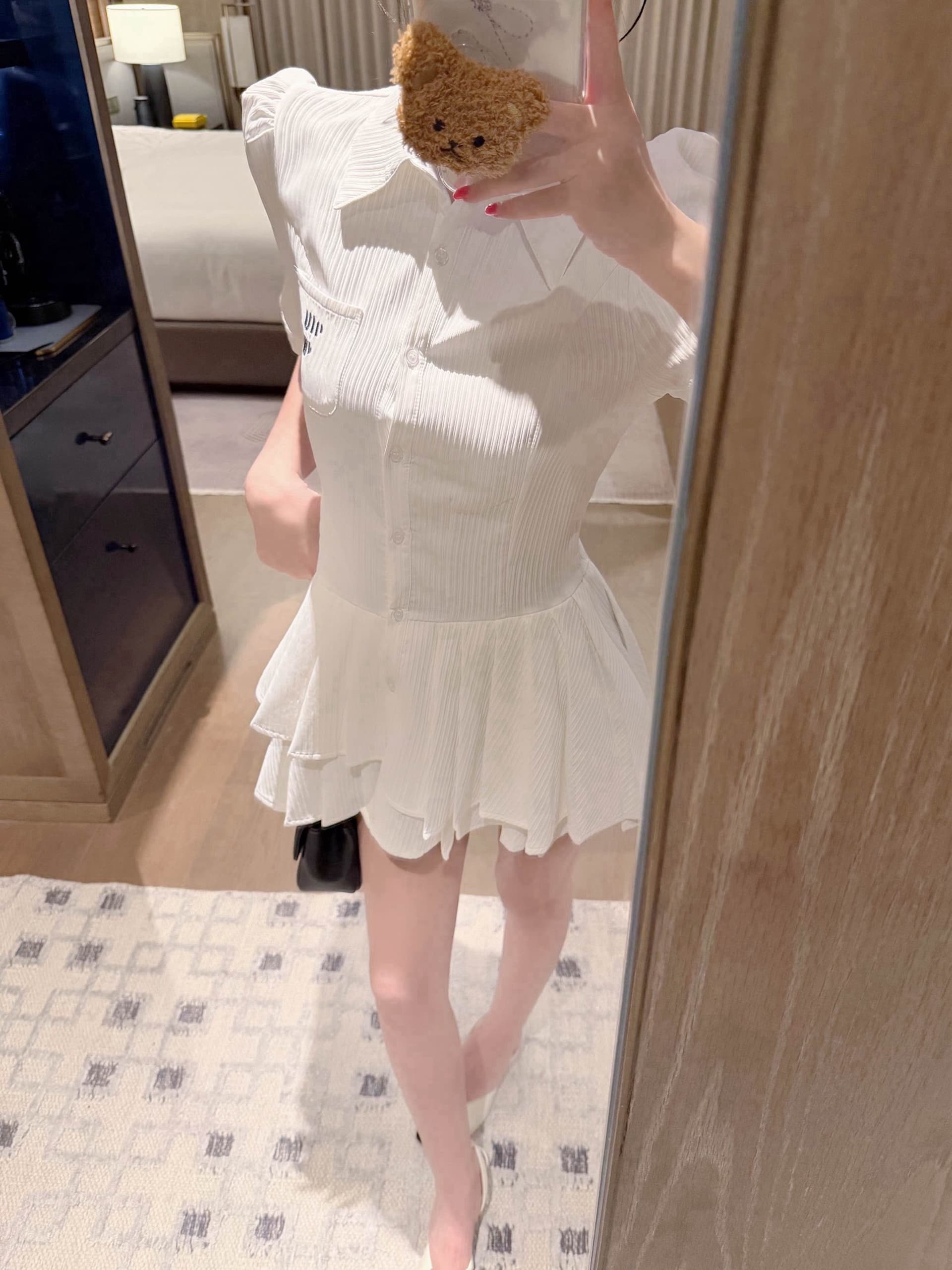폭발 오류 부서 알파벳 불규칙 거품 소매 드레스 상세 이미지 3