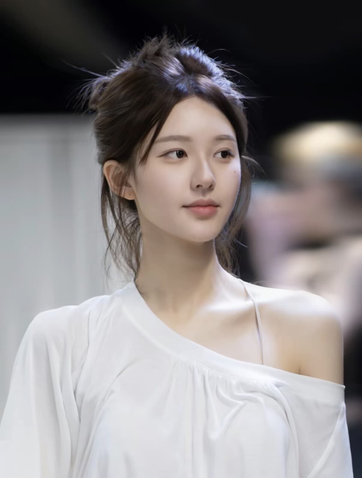 폭발 자오 이슬 생각하기 미니멀리즘 주름 티셔츠 레이스 조각 캐주얼 바지 세트 상세 이미지 1