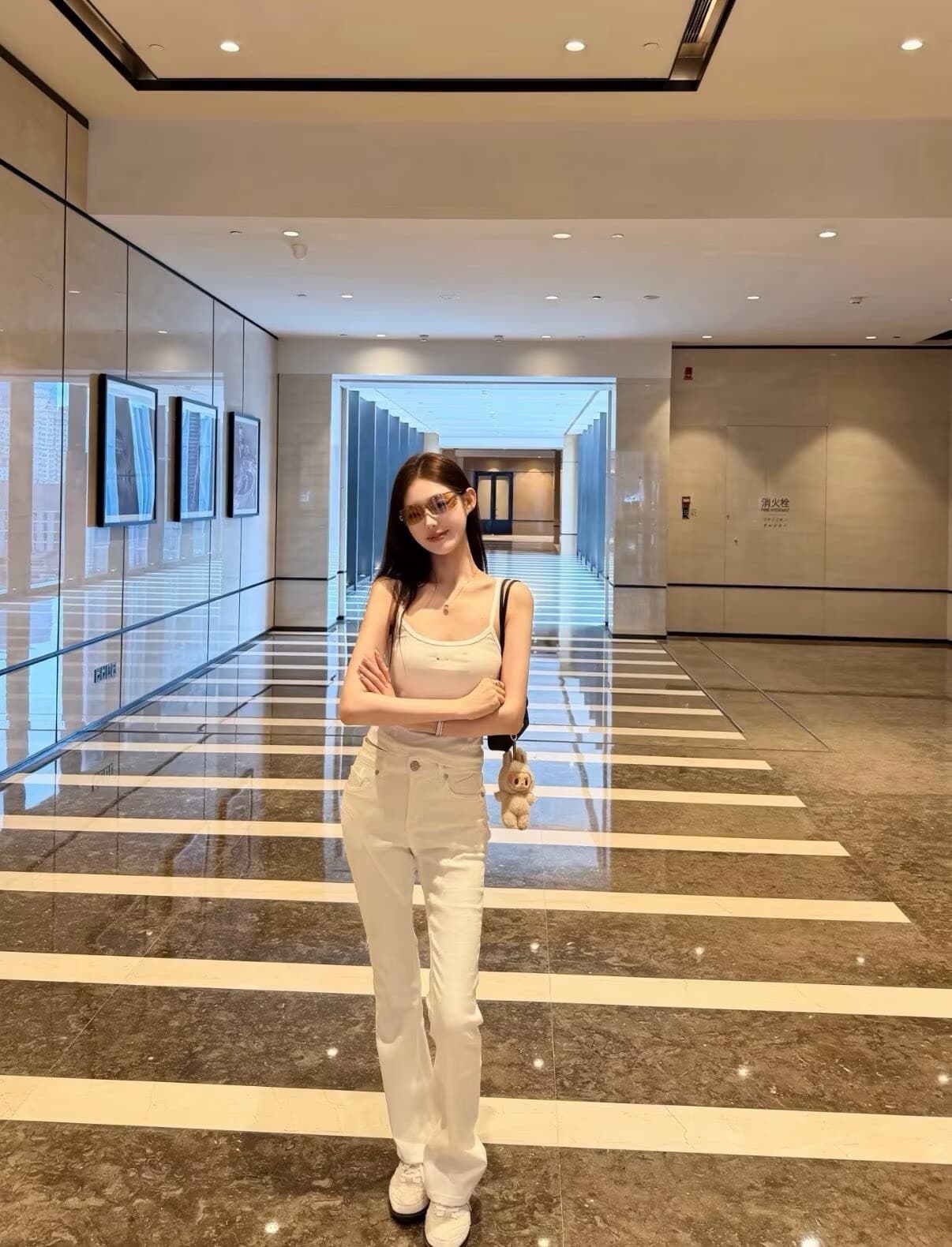 폭발 자수 몸매 가꾸기 슬립 여성 단체 부츠컷 청바지