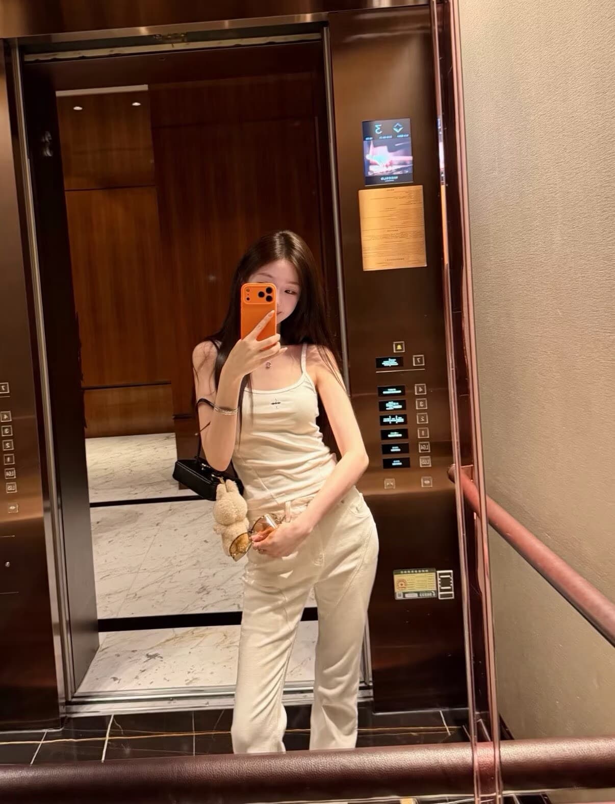 폭발 자수 몸매 가꾸기 슬립 여성 단체 부츠컷 청바지 이미지 2