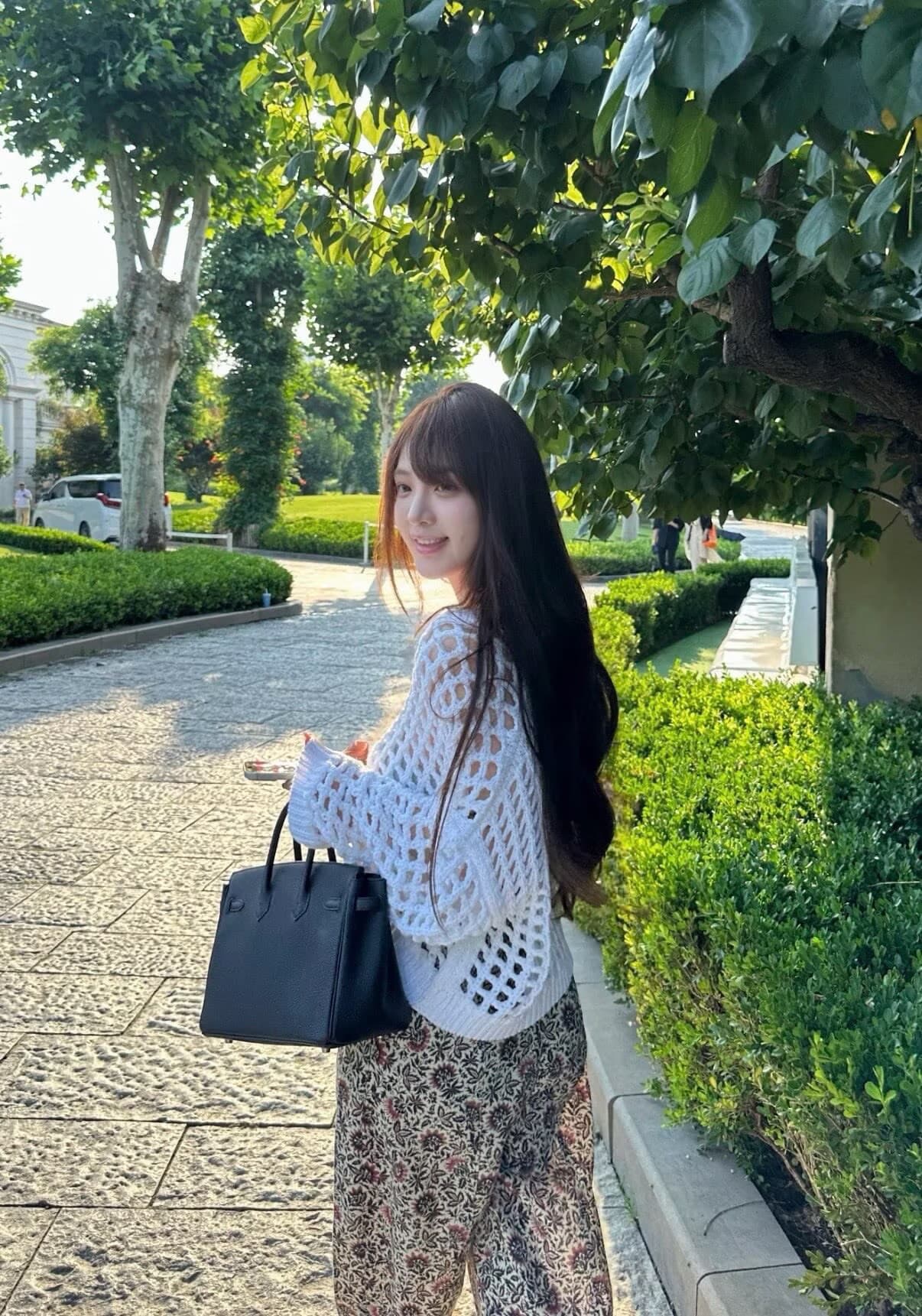 폭발 질감 홀로우 아웃 니트 오픈 가디건 스웨터 이미지 2