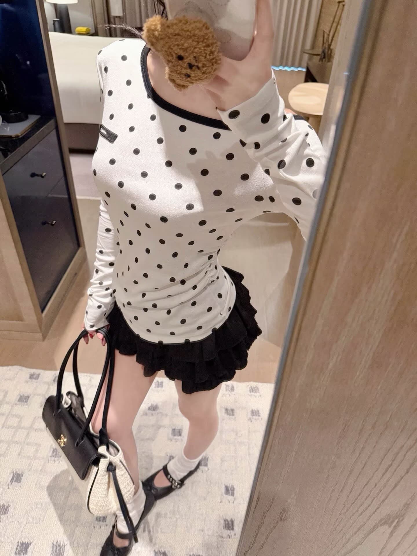 폭발 오류 부서 알파벳 비스듬한 어깨 도트 무늬 맨위 상세 이미지 4