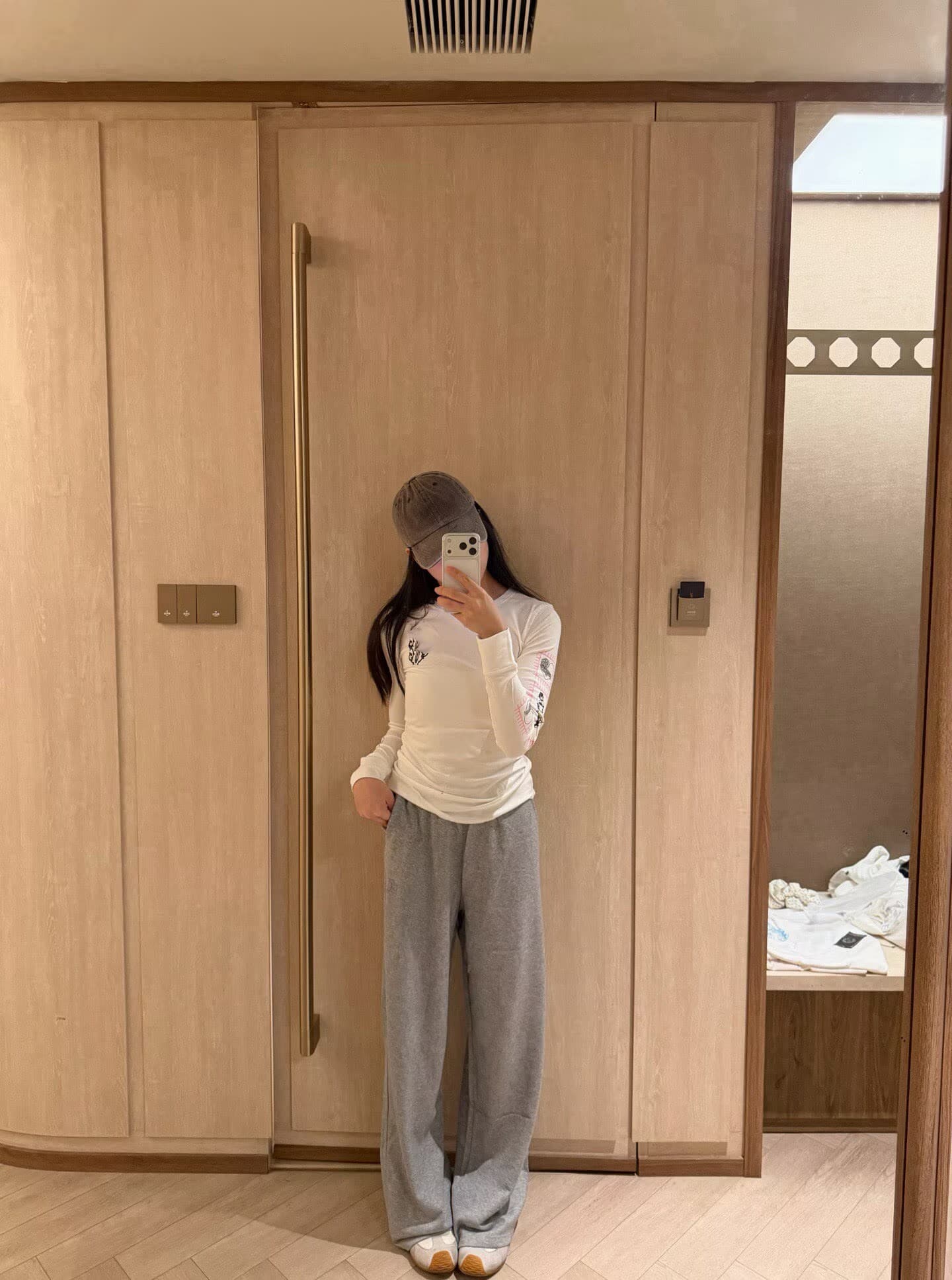 폭발 아름다운 소녀 편안함 맨위 알파벳 캐주얼 바지 세트 이미지 3