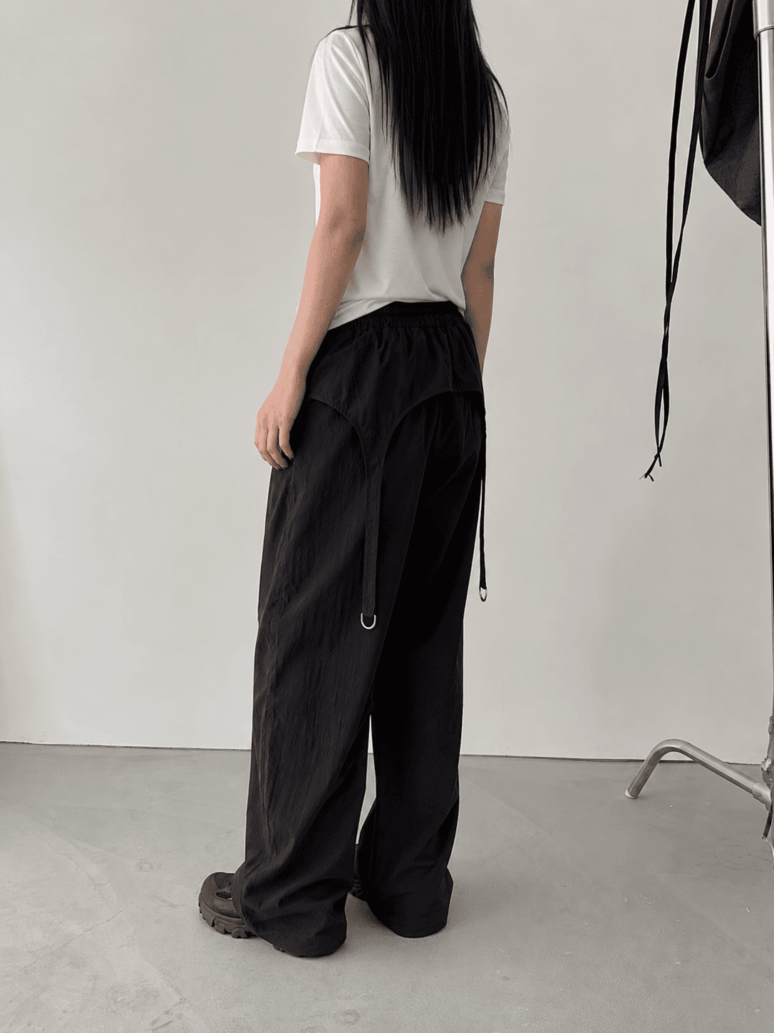 삼색 여름 한국 ins 레트로 잘 생긴 중성 불규칙 금속 버클 장식 나일론 긴 바지 스트레이트 팬츠 상세 이미지 3