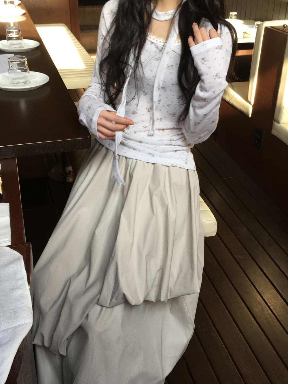 이른 가을 새로운 한국 소녀 바람 꽃무늬 꽃 프린트 레이스 레이스 행침 목 레이스업 만나는 긴팔 티셔츠 상세 이미지 8
