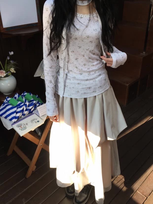 이른 가을 새로운 한국 소녀 바람 꽃무늬 꽃 프린트 레이스 레이스 행침 목 레이스업 만나는 긴팔 티셔츠 상세 이미지 22