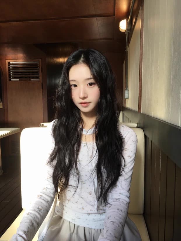 이른 가을 새로운 한국 소녀 바람 꽃무늬 꽃 프린트 레이스 레이스 행침 목 레이스업 만나는 긴팔 티셔츠 상세 이미지 24