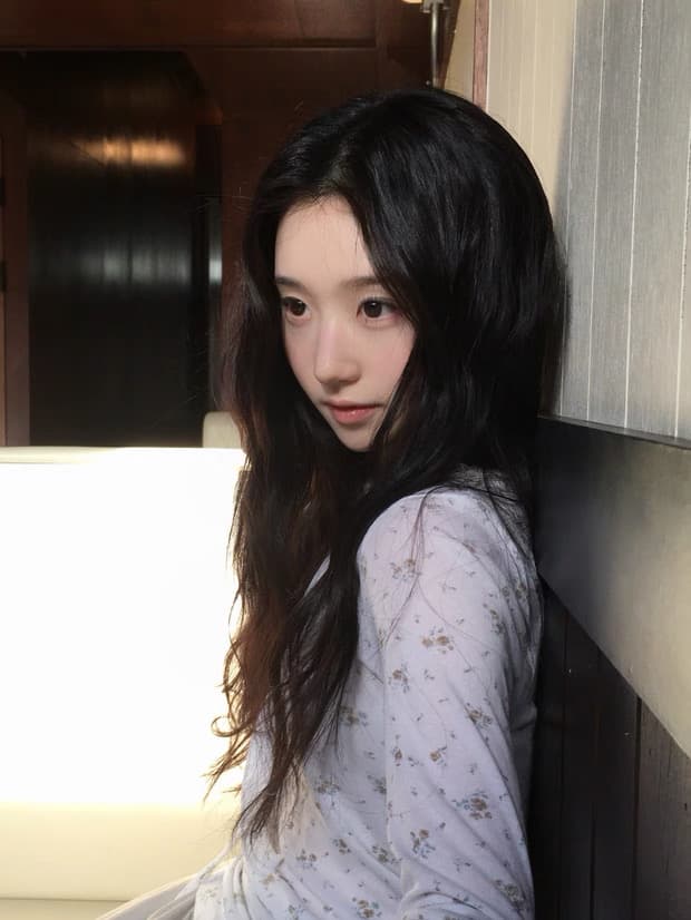 이른 가을 새로운 한국 소녀 바람 꽃무늬 꽃 프린트 레이스 레이스 행침 목 레이스업 만나는 긴팔 티셔츠 상세 이미지 25