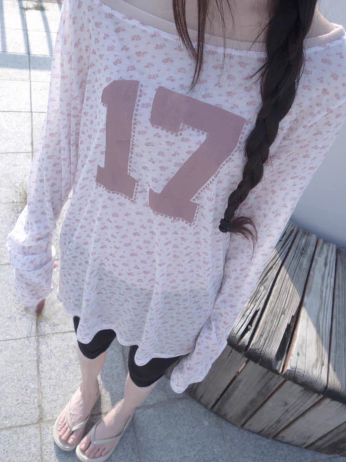 가을 새로운 한국 학원 소녀 꽃무늬 숫자 프린트 라이 경기 서울 얇은 스타일 긴팔 루즈핏 티셔츠 맨위 상세 이미지 8