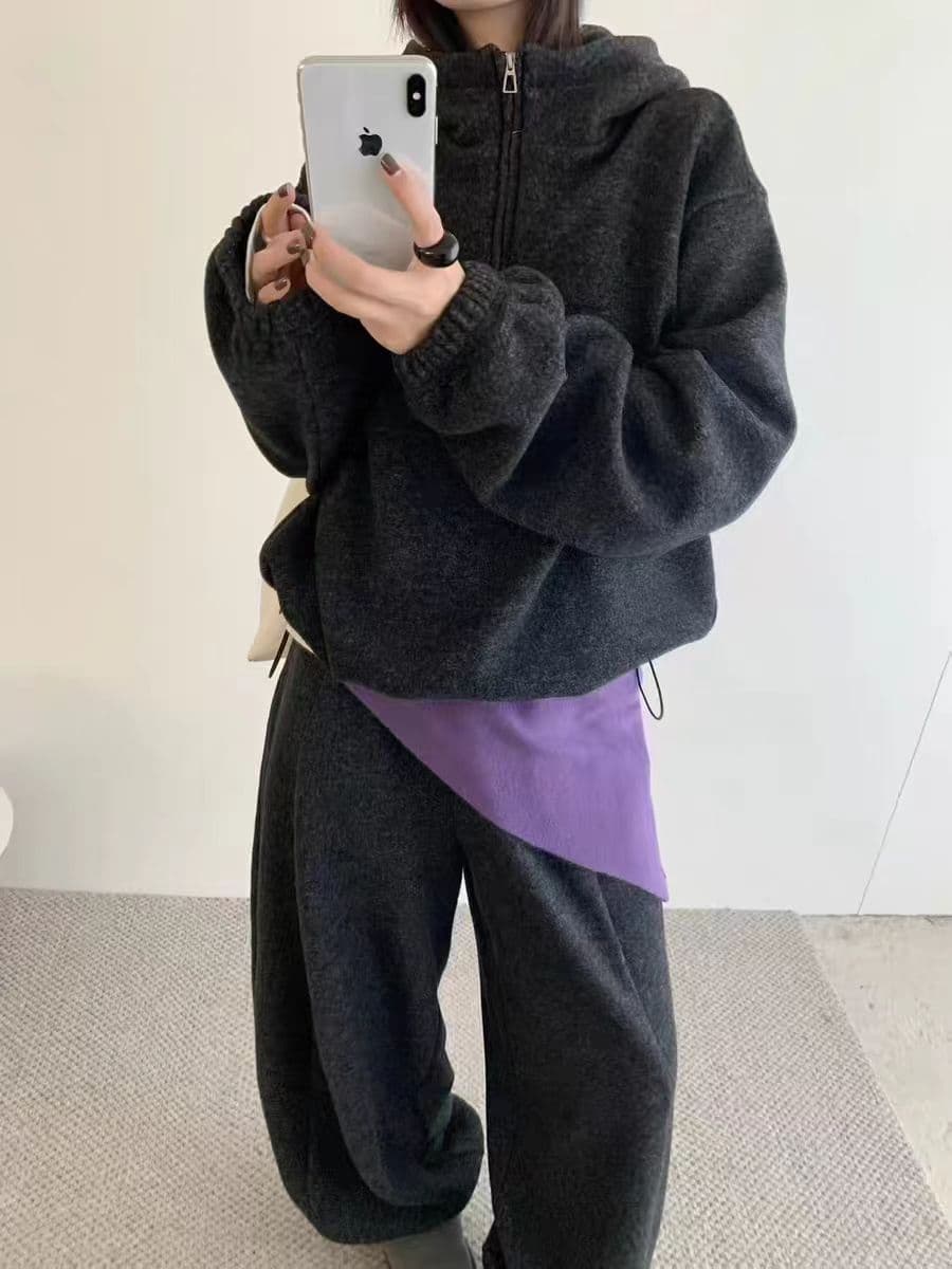 털이 있고 두꺼운 후드 터틀넥 지퍼 버클 풀오버 다용도 단색 털이 있는 웨이 외투 셔츠 여성 트렌디 상세 이미지 7